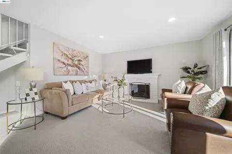 Living - Undisclosed, Livermore, CA 94550 photo 4 of 6
