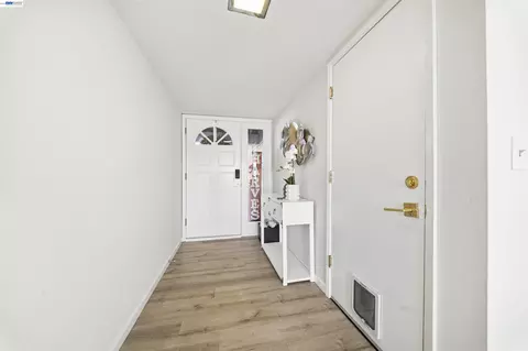 Entry Way - Undisclosed, Livermore, CA 94550 photo 1 of 3