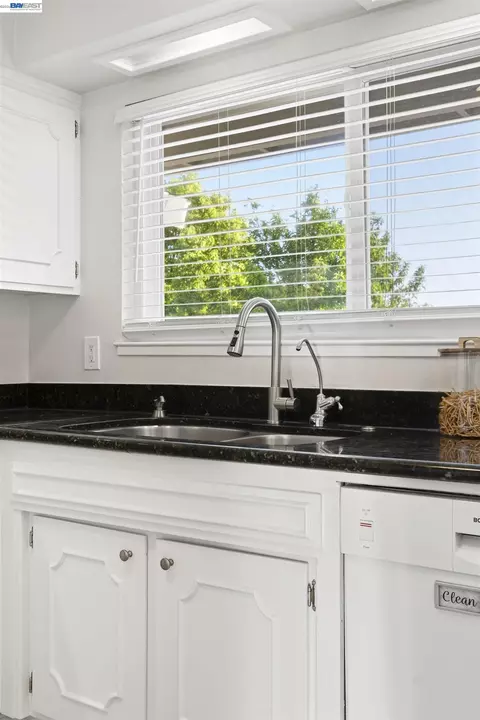 Kitchen - Undisclosed, Livermore, CA 94550 photo 4 of 5