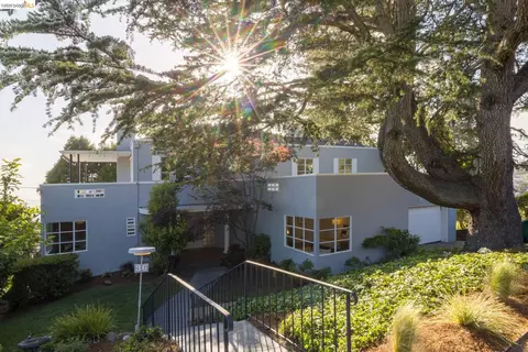 36 Highgate Rd, Kensington, CA 94707