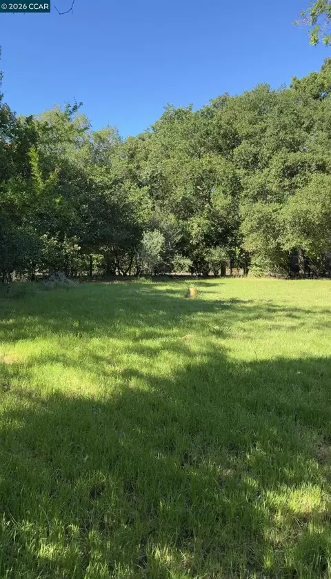 19317 Olive Ave, Sonoma, CA 95476