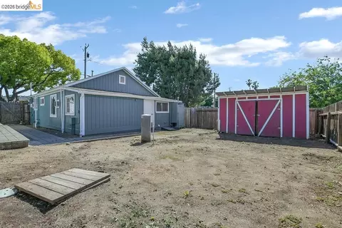 Exterior - 180 Hill Ave, Oakley, CA 94561 photo 8 of 13