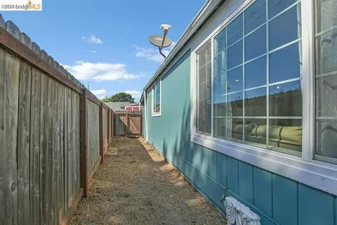 Exterior - 180 Hill Ave, Oakley, CA 94561 photo 13 of 13