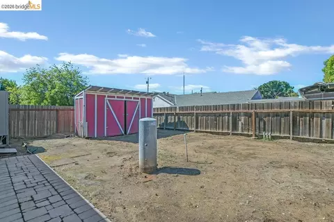 Exterior - 180 Hill Ave, Oakley, CA 94561 photo 5 of 13