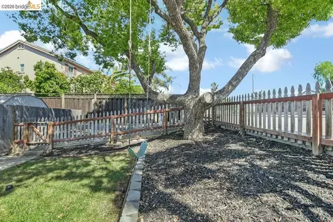 Exterior - 180 Hill Ave, Oakley, CA 94561 photo 3 of 13