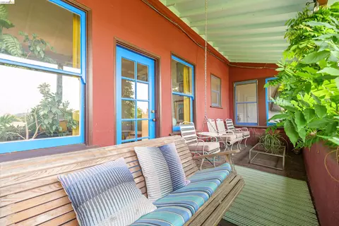 1735 Tenth St, Berkeley, CA 94710 photo 2