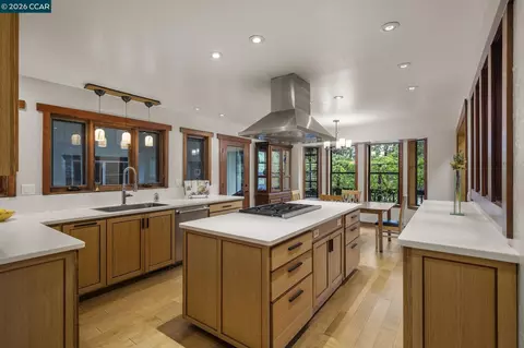 Kitchen - 5184 Darby Russell Rd, Murphys, CA 95247 photo 2 of 7