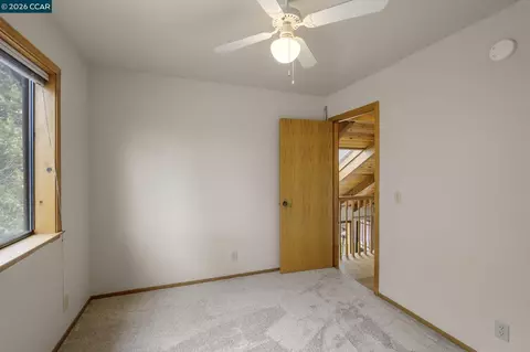 Bedroom - 5184 Darby Russell Rd, Murphys, CA 95247 photo 5 of 6
