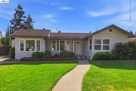 1130 Normandy Dr, Campbell, CA 95008 photo 1