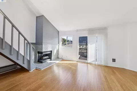 5400 Mountain Blvd #340, Oakland, CA 94619
