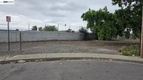 218 Valle Vista Ave, Hayward, CA 94544
