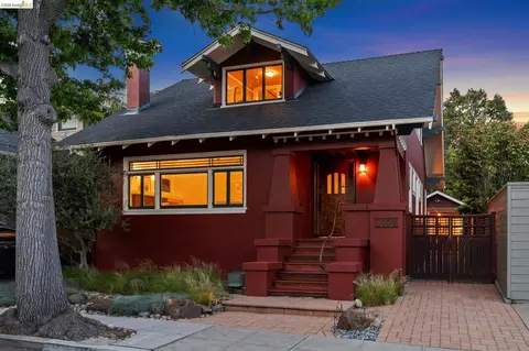 6004 Auburn Ave, Oakland, CA 94618