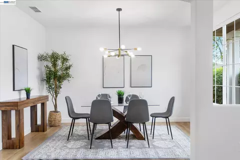 Dining - 744 Vasconcellos Ave, Manteca, CA 95336 photo 1 of 3