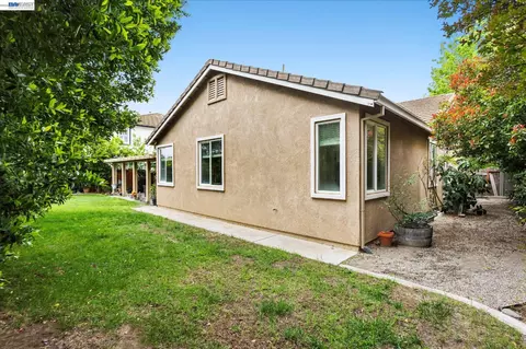 Exterior - 744 Vasconcellos Ave, Manteca, CA 95336 photo 9 of 9