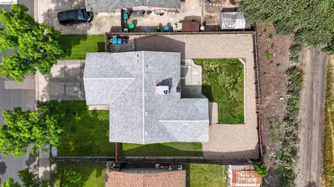 View/Area - 853 Sutherland Dr, Stockton, CA 95210 photo 2 of 10