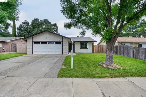 Exterior - 853 Sutherland Dr, Stockton, CA 95210 photo 1 of 8