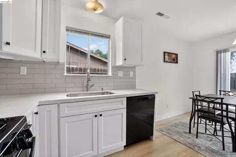 Kitchen - 853 Sutherland Dr, Stockton, CA 95210 photo 2 of 2