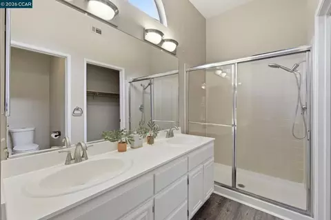 Bath - 2805 Ford Ct, Antioch, CA 94509 photo 1 of 2
