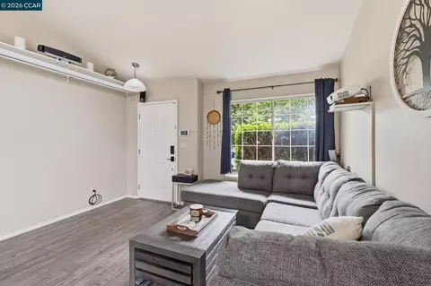 Living - 2805 Ford Ct, Antioch, CA 94509 photo 1 of 2