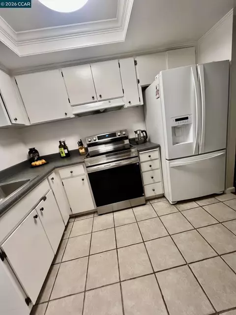 Kitchen - 1815 Wildbrook Ct #C, Concord, CA 94521 photo 1 of 3