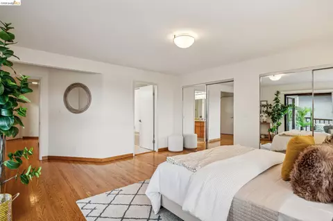 Bedroom - 862 Hillside Ave, Albany, CA 94706 photo 4 of 11