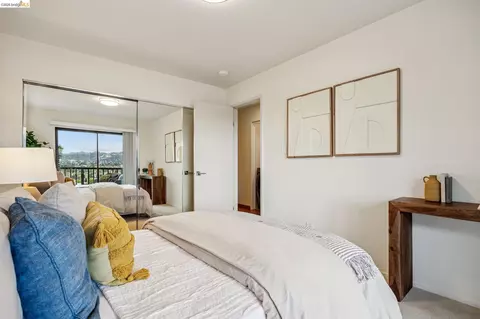 Bedroom - 862 Hillside Ave, Albany, CA 94706 photo 7 of 11
