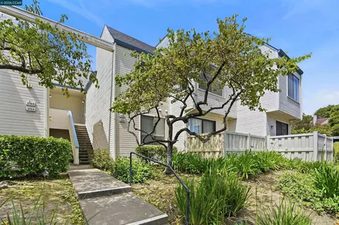 3746 Stoneglen N, Richmond, CA 94806
