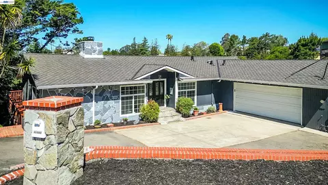11165 Lochard St, Oakland, CA 94605