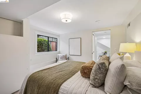 Bedroom - 922 Carmel Ave, Albany, CA 94706 photo 10 of 15