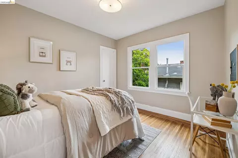 Bedroom - 922 Carmel Ave, Albany, CA 94706 photo 1 of 15
