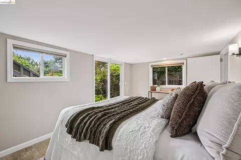 Bedroom - 922 Carmel Ave, Albany, CA 94706 photo 14 of 15