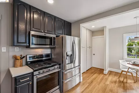 Kitchen - 922 Carmel Ave, Albany, CA 94706 photo 2 of 6