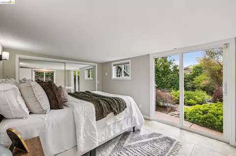 Bedroom - 922 Carmel Ave, Albany, CA 94706 photo 11 of 15