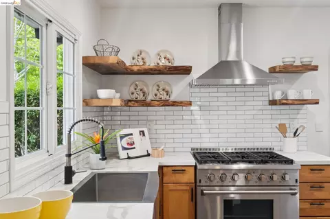 Kitchen - 1908 Blake St, Berkeley, CA 94704 photo 1 of 7