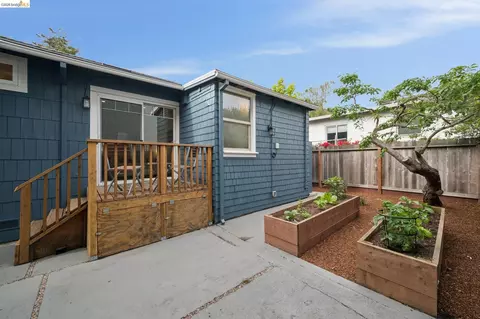 Exterior - 1908 Blake St, Berkeley, CA 94704 photo 8 of 12