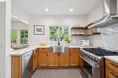 Kitchen - 1908 Blake St, Berkeley, CA 94704 photo 2 of 7