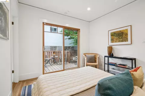 Bedroom - 1908 Blake St, Berkeley, CA 94704 photo 2 of 5