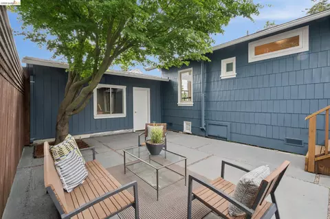Exterior - 1908 Blake St, Berkeley, CA 94704 photo 11 of 12