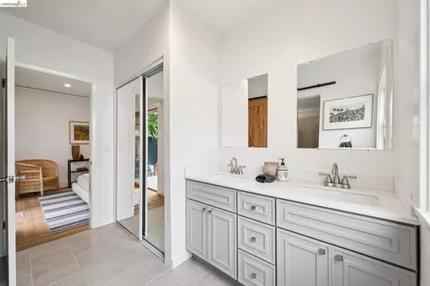 Bath - 1908 Blake St, Berkeley, CA 94704 photo 1 of 3