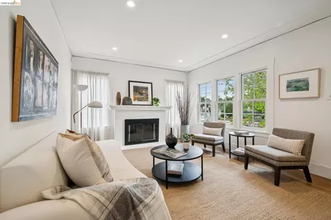 Living - 1908 Blake St, Berkeley, CA 94704 photo 1 of 1