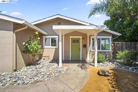 Exterior - 38 Kings Ct, Bay Point, CA 94565 photo 13 of 13