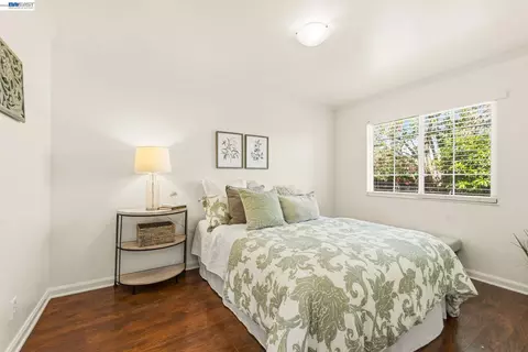 Bedroom - 38 Kings Ct, Bay Point, CA 94565 photo 2 of 11