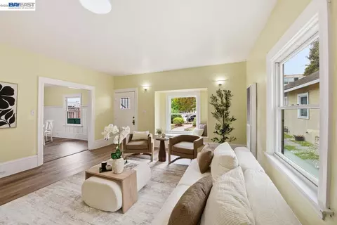 Living - 359 Parrott St, San Leandro, CA 94577 photo 3 of 5