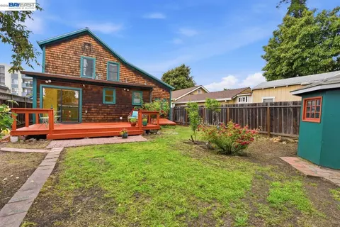 Exterior - 359 Parrott St, San Leandro, CA 94577 photo 7 of 9