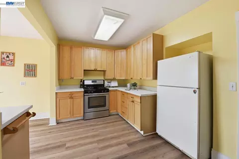 Kitchen - 359 Parrott St, San Leandro, CA 94577 photo 1 of 4