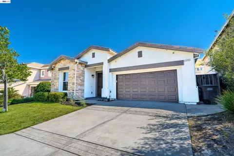 Exterior - 2586 Tampico Dr, Bay Point, CA 94565 photo 3 of 6