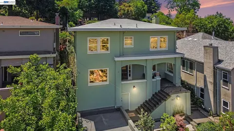 667 Rosal Ave, Oakland, CA 94610