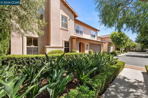 Exterior - 217 Mantle, Irvine, CA 92618 photo 10 of 11