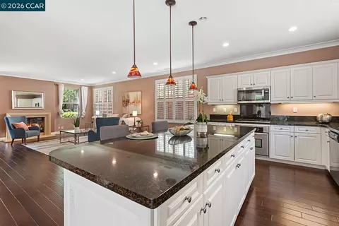 Kitchen - 217 Mantle, Irvine, CA 92618 photo 4 of 9