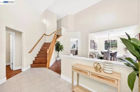 Entry Way - 1183 Vintner Pl, Livermore, CA 94550 photo 2 of 2